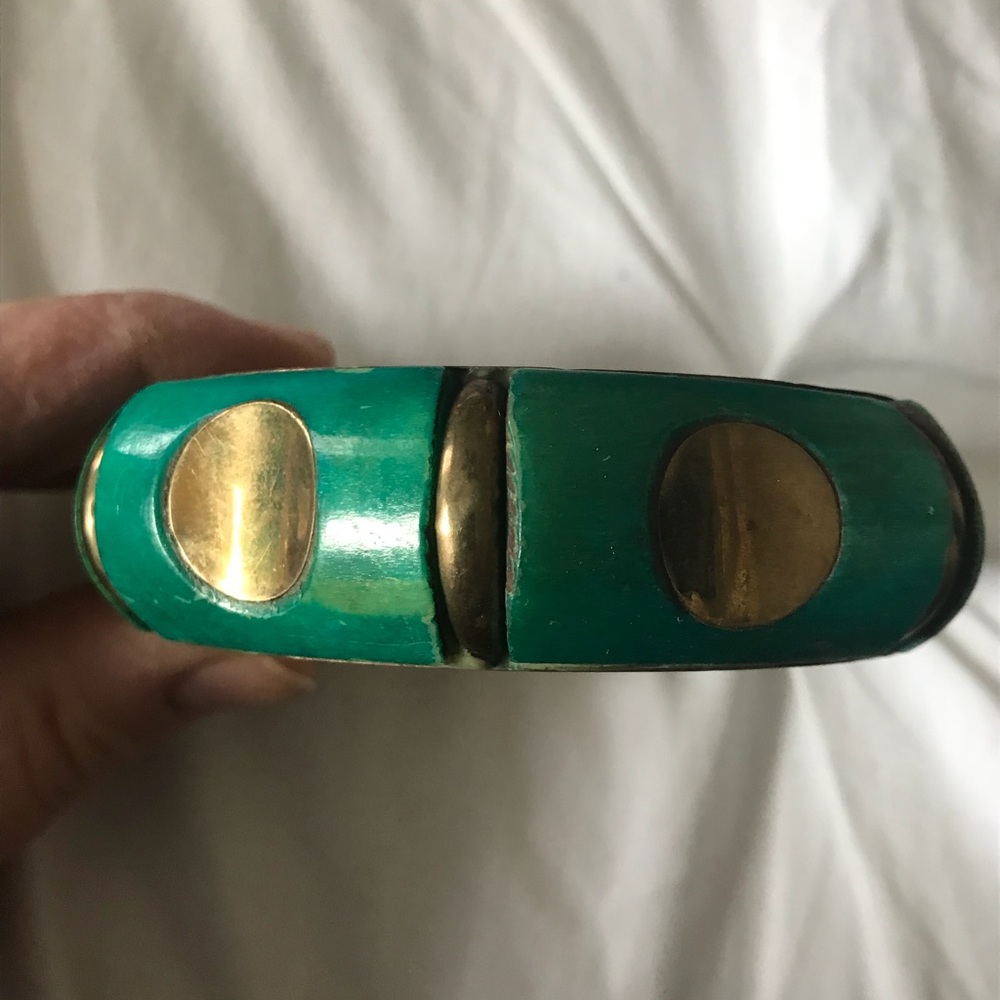 Green bracelet